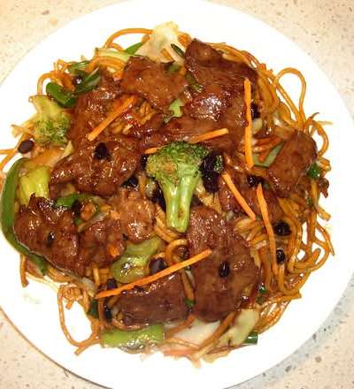 Black Pepper Beef Noodle 
