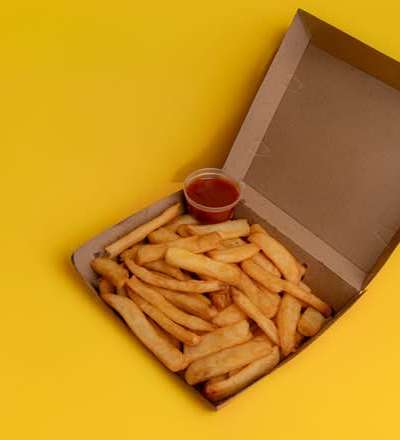 Hot Chips with Tomato Sauce
